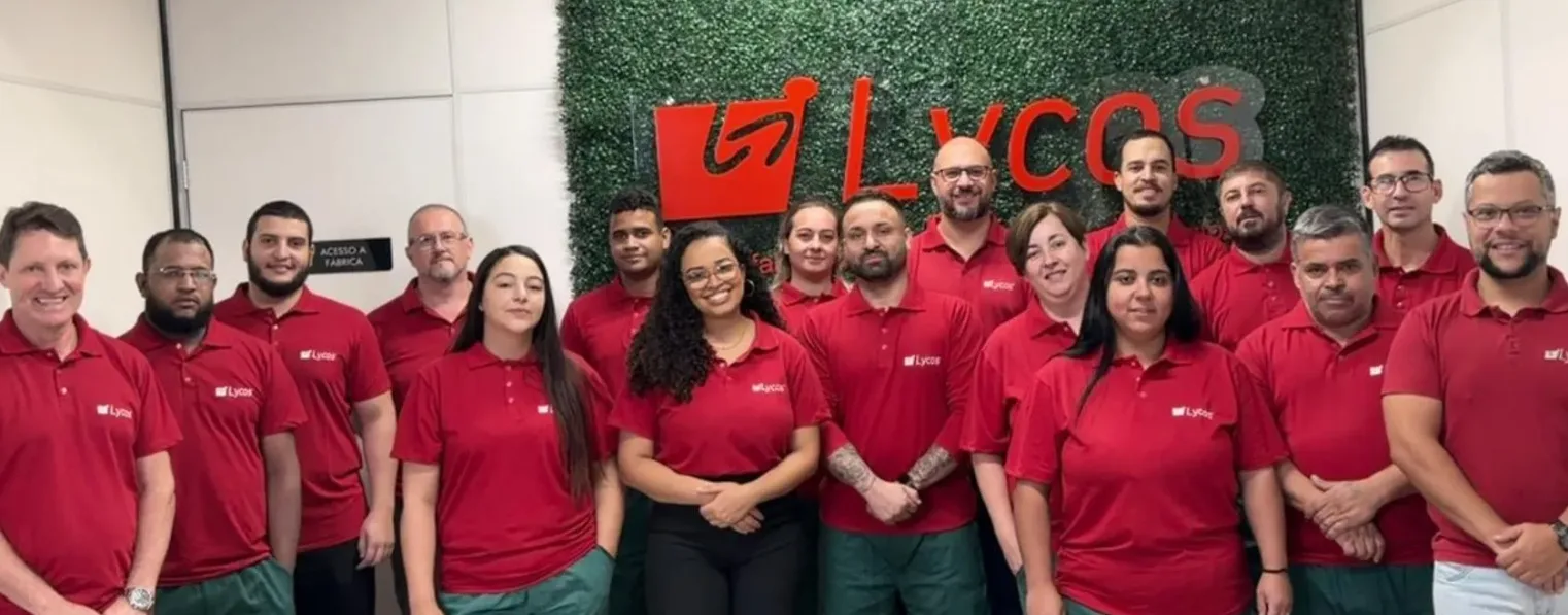 O time Lycos na fábrica, em Caxias do Sul — RS
